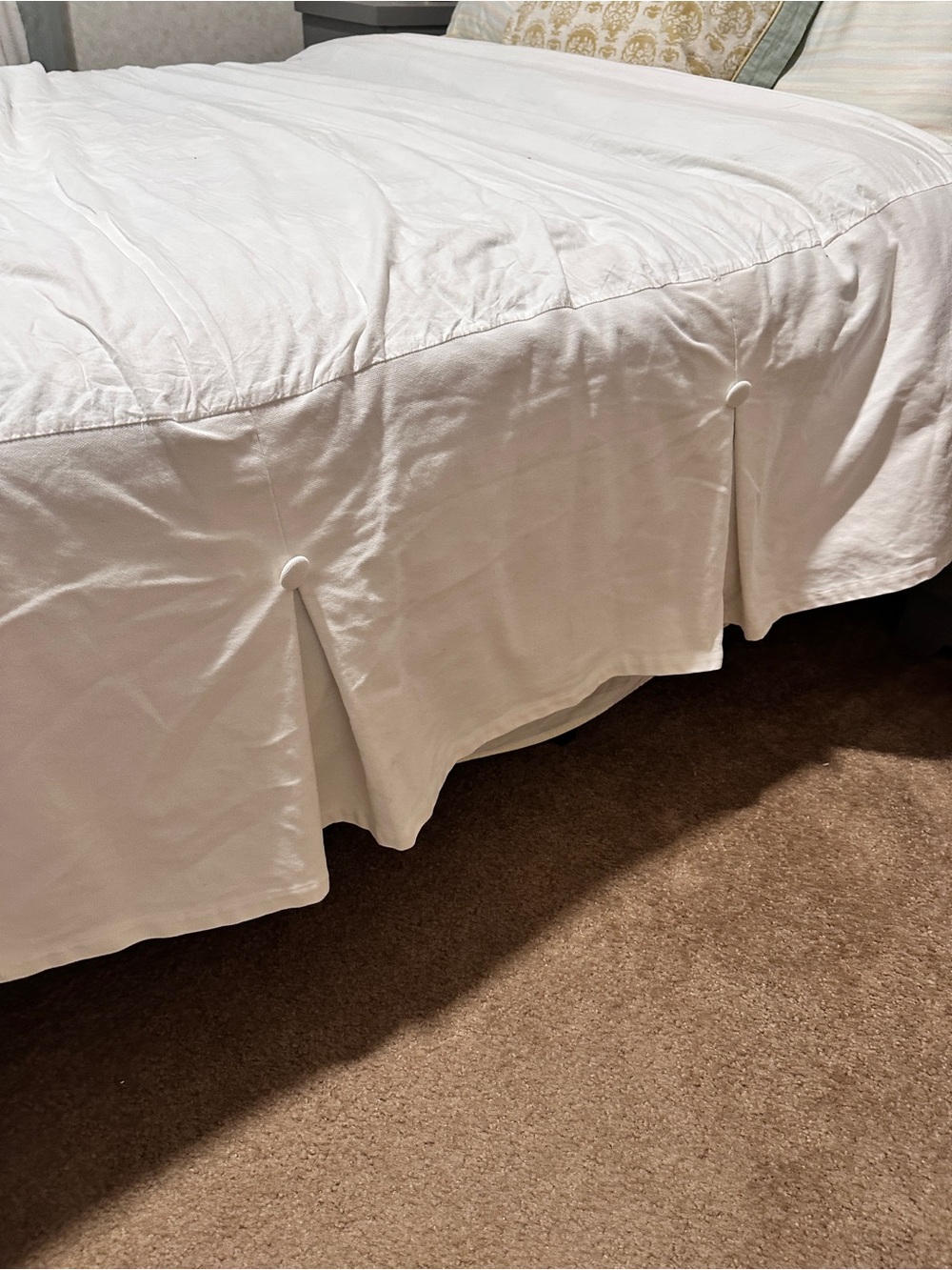 Wamsutta King Size White Cotton Pleated Button Detail Bed Skirt 15” Drop